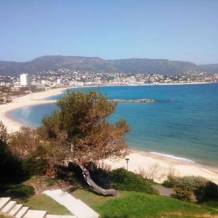 Apartment Le Lavandou, 1 Piece, 3 Personnes - Fr-1-251-438